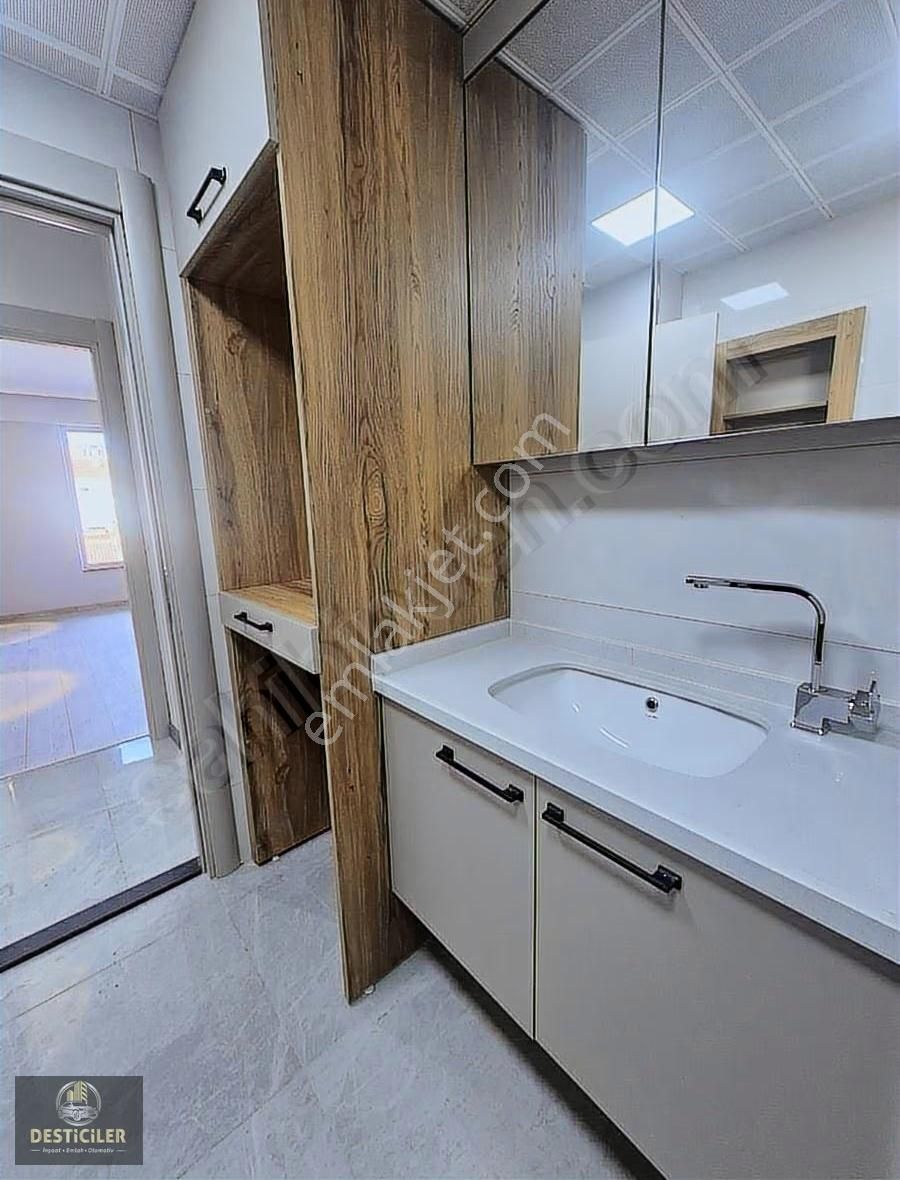 Hg-193 Çamlıca Mah. Birlik Cd.yanı Özel Garajlı Lüks 3+1 Daire - Görsel 3