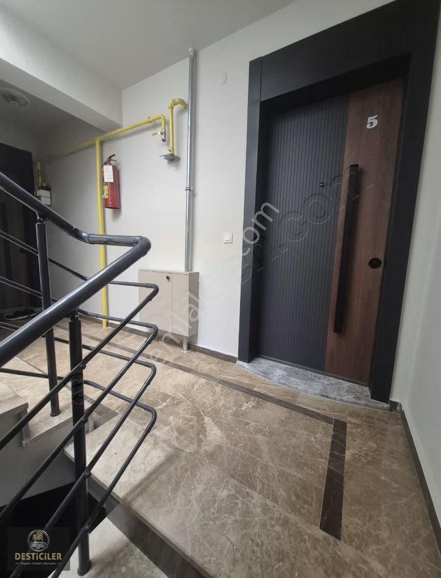 Hg-193 Çamlıca Mah. Birlik Cd.yanı Özel Garajlı Lüks 3+1 Daire