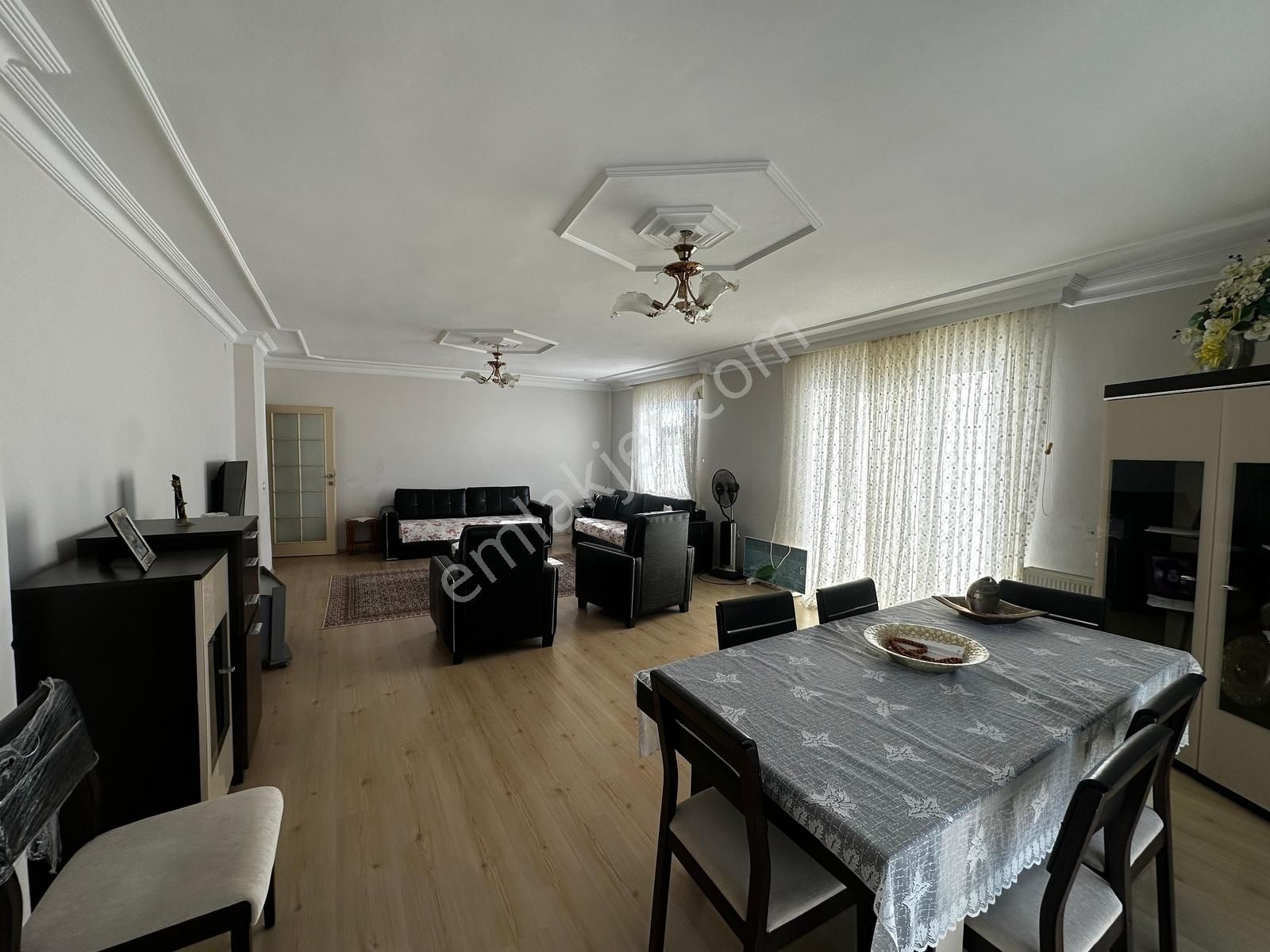 Deka Gayrimenkul'den Alaçam'da Satılık Geniş 3+1 Daire - Görsel 21