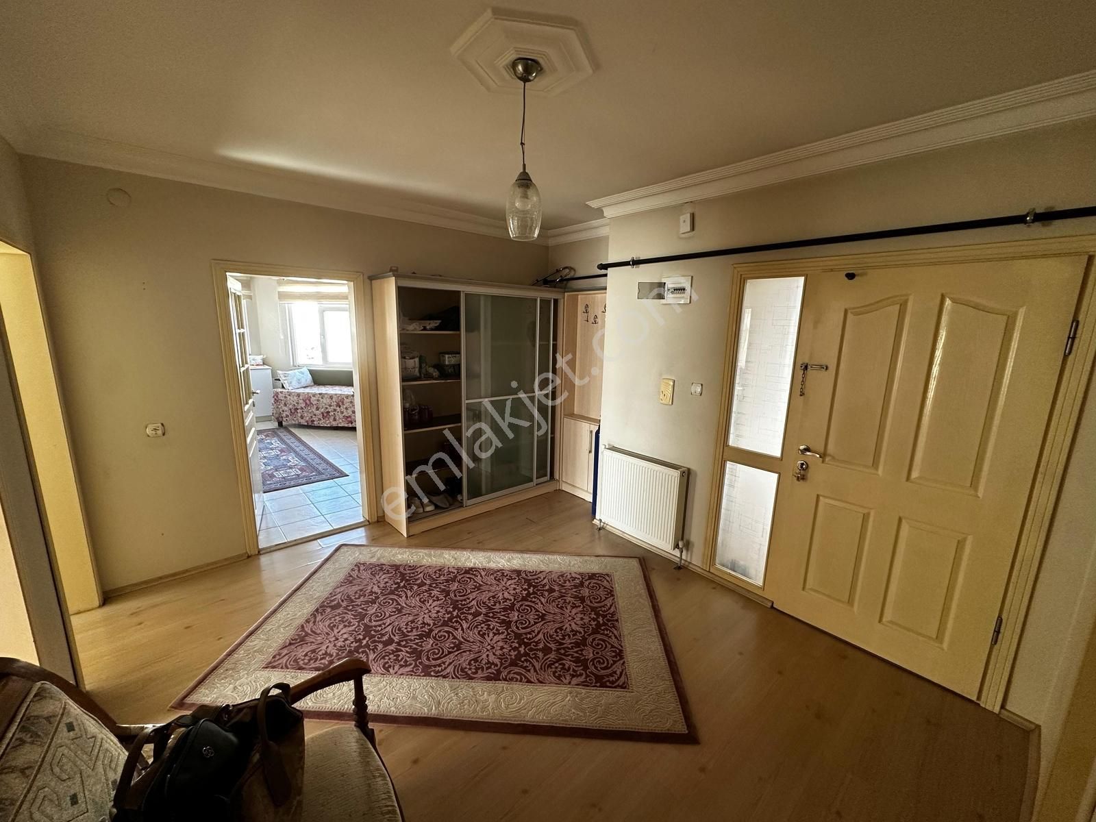 Deka Gayrimenkul'den Alaçam'da Satılık Geniş 3+1 Daire - Görsel 14