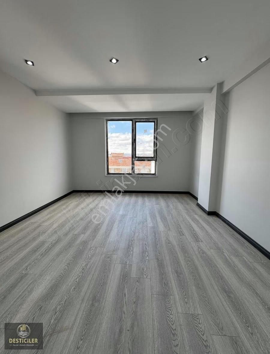 Eı-çamlıca'da Dubleks 6+1 Daire Harika Konum - Görsel 4