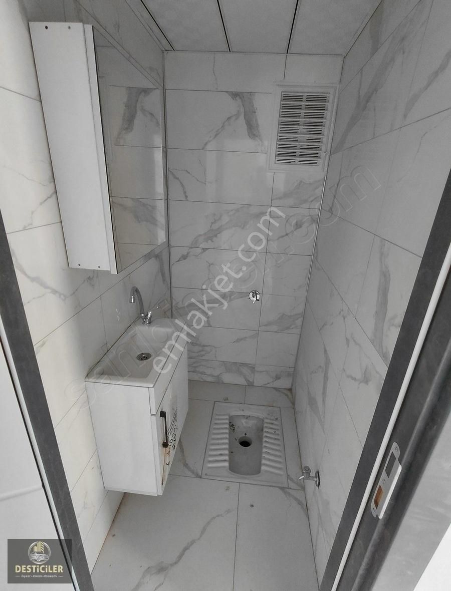 Lt-desticilerden Albayrak Bulvarı Yakını Çift Balkonlu 2+1 - Görsel 6