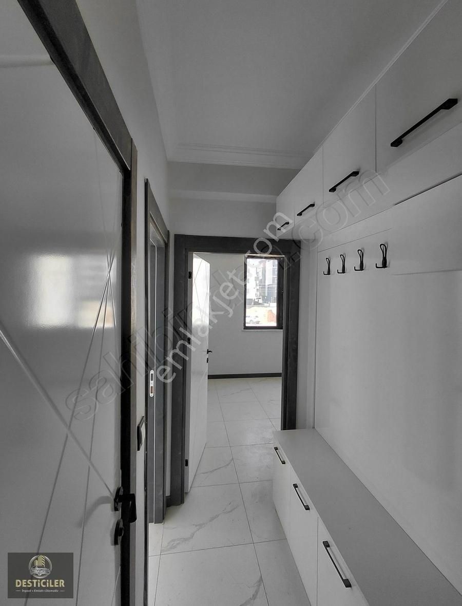Lt-desticilerden Albayrak Bulvarı Yakını Çift Balkonlu 2+1 - Görsel 14