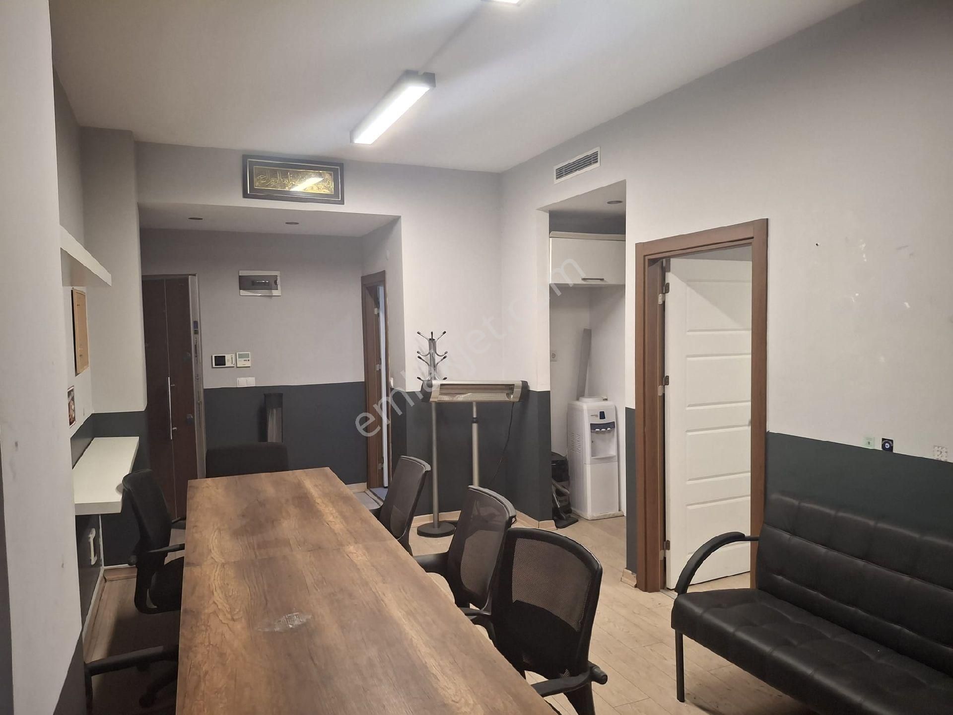 Kağıthane Çağlayan Adliye Metro Yakın Kiralık Ofisler 1+1 - Görsel 12