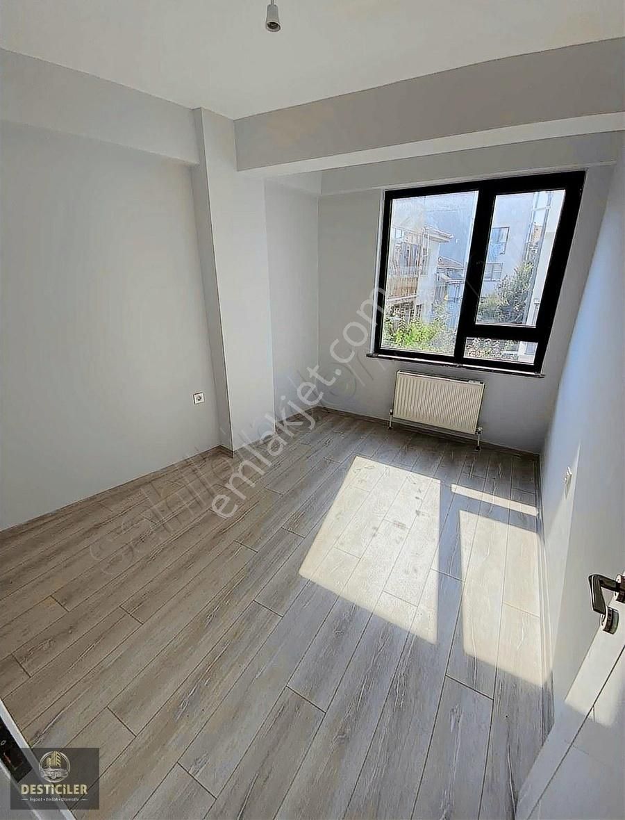 Au Desticilerden Şarhöyükte Karafırın Arkası Özel Garajlı Daire