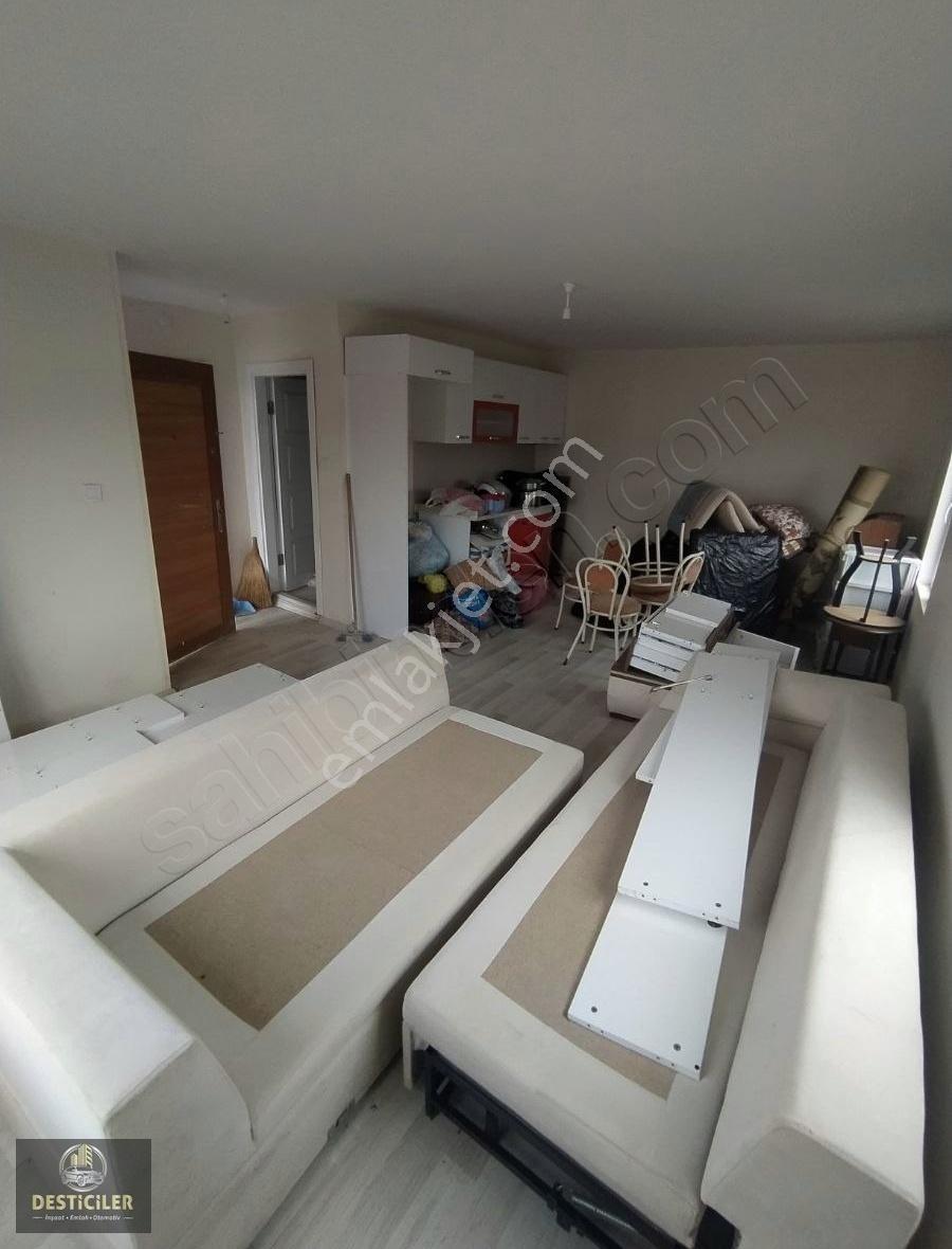 Hg-087 Kümbet Akpınar Mah. 750 M2 Satılık Arsa (1+1 İskanlı Ev)