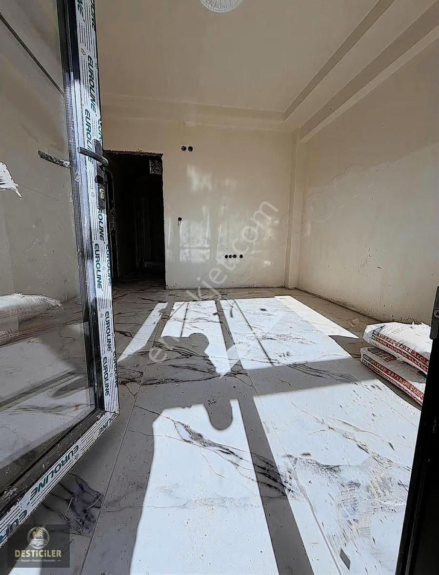 As-emek Mah. Merkezi Konum Geniş Çift Cephe 2+0 Fırsat Daire - Görsel 4