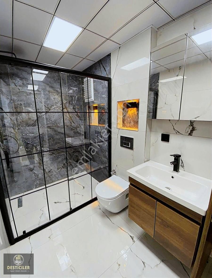 Au-çamlıcada Ebeveyn Banyolu Geniş Kullanım Alanı 3+1 Lüks Daire - Görsel 8