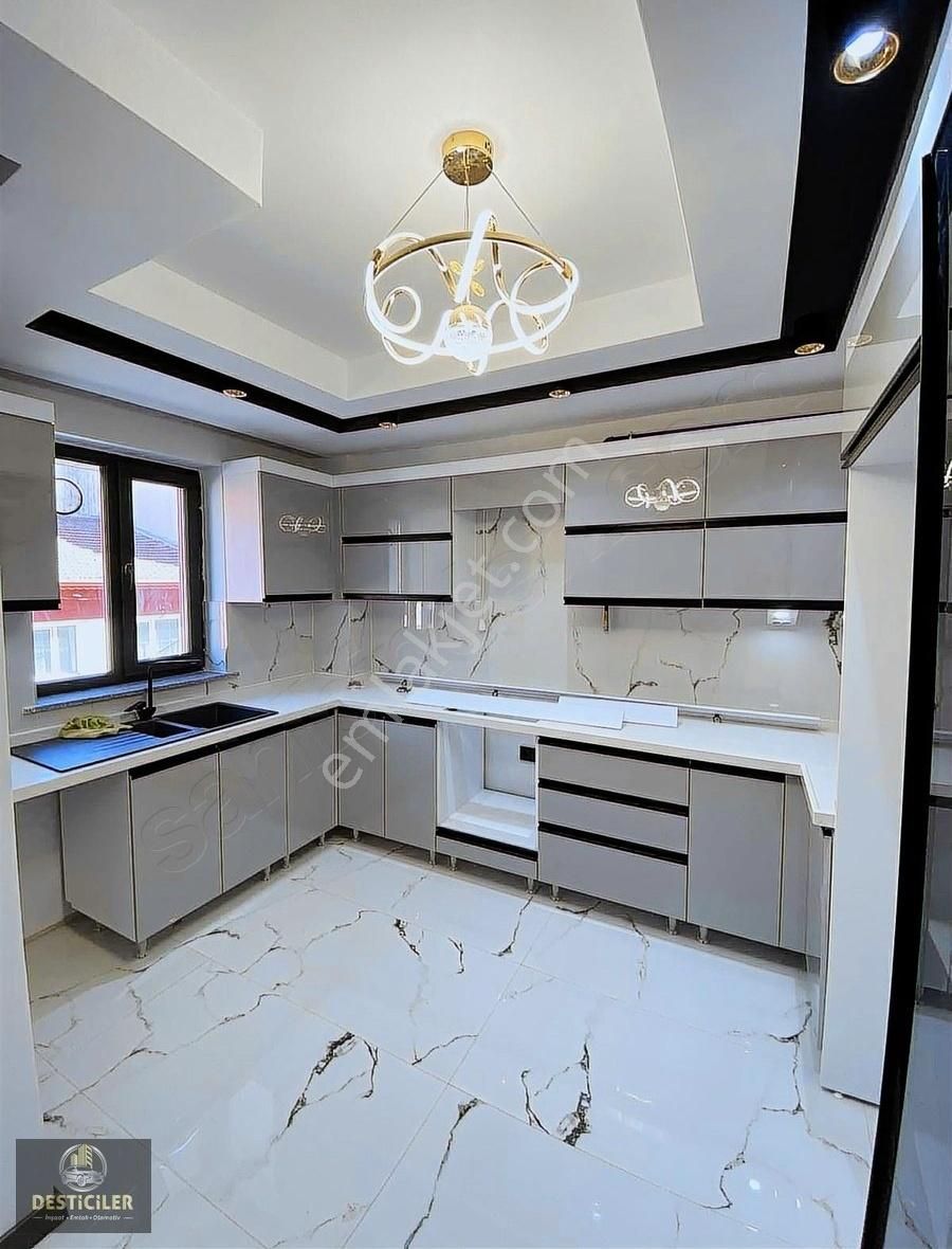 Au-çamlıcada Ebeveyn Banyolu Geniş Kullanım Alanı 3+1 Lüks Daire - Görsel 18