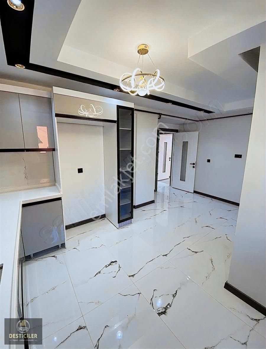 Au-çamlıcada Ebeveyn Banyolu Geniş Kullanım Alanı 3+1 Lüks Daire - Görsel 5