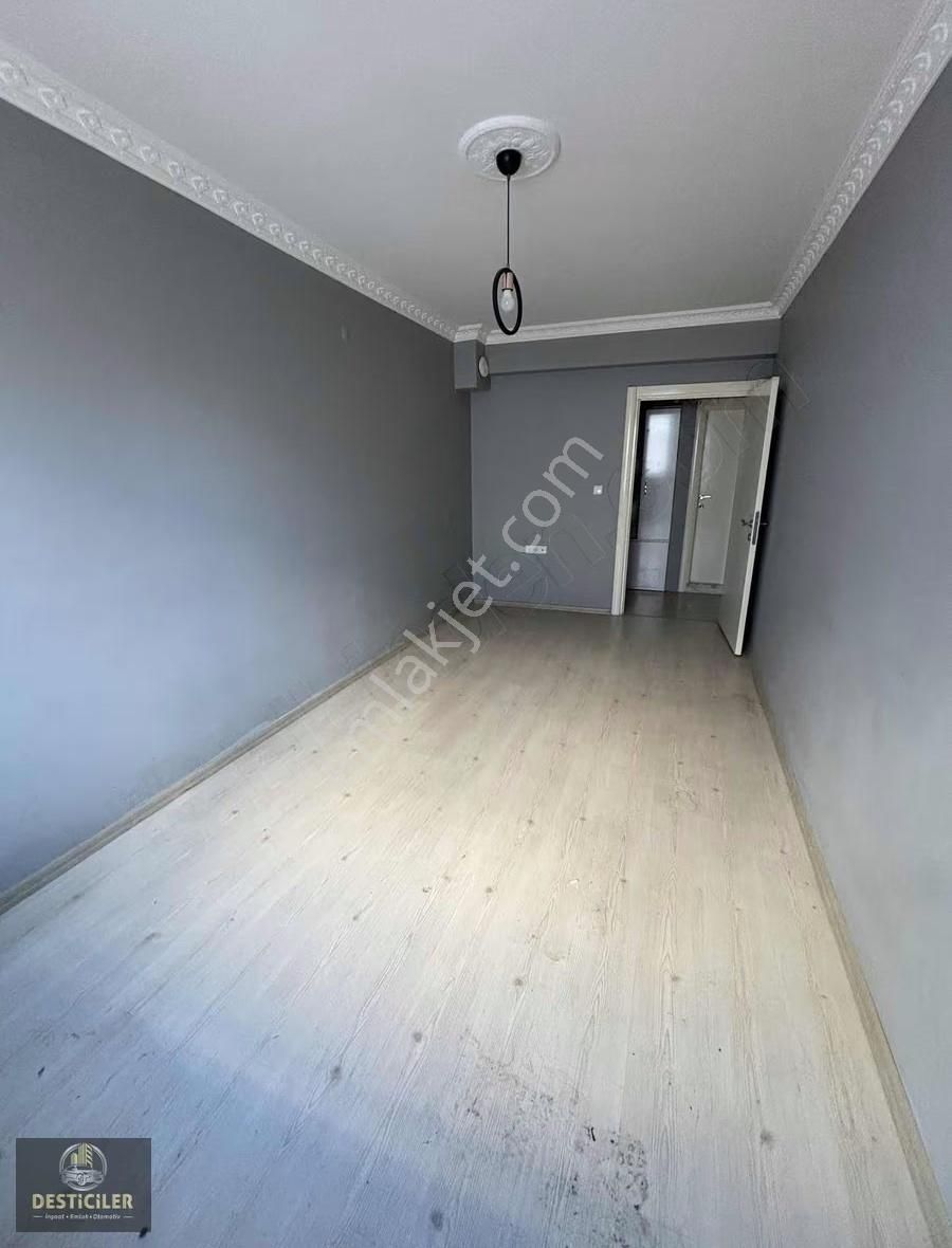 Om-desticiler Kafkas Caddesi Yakını Satılık 2+1 Daire - Görsel 3