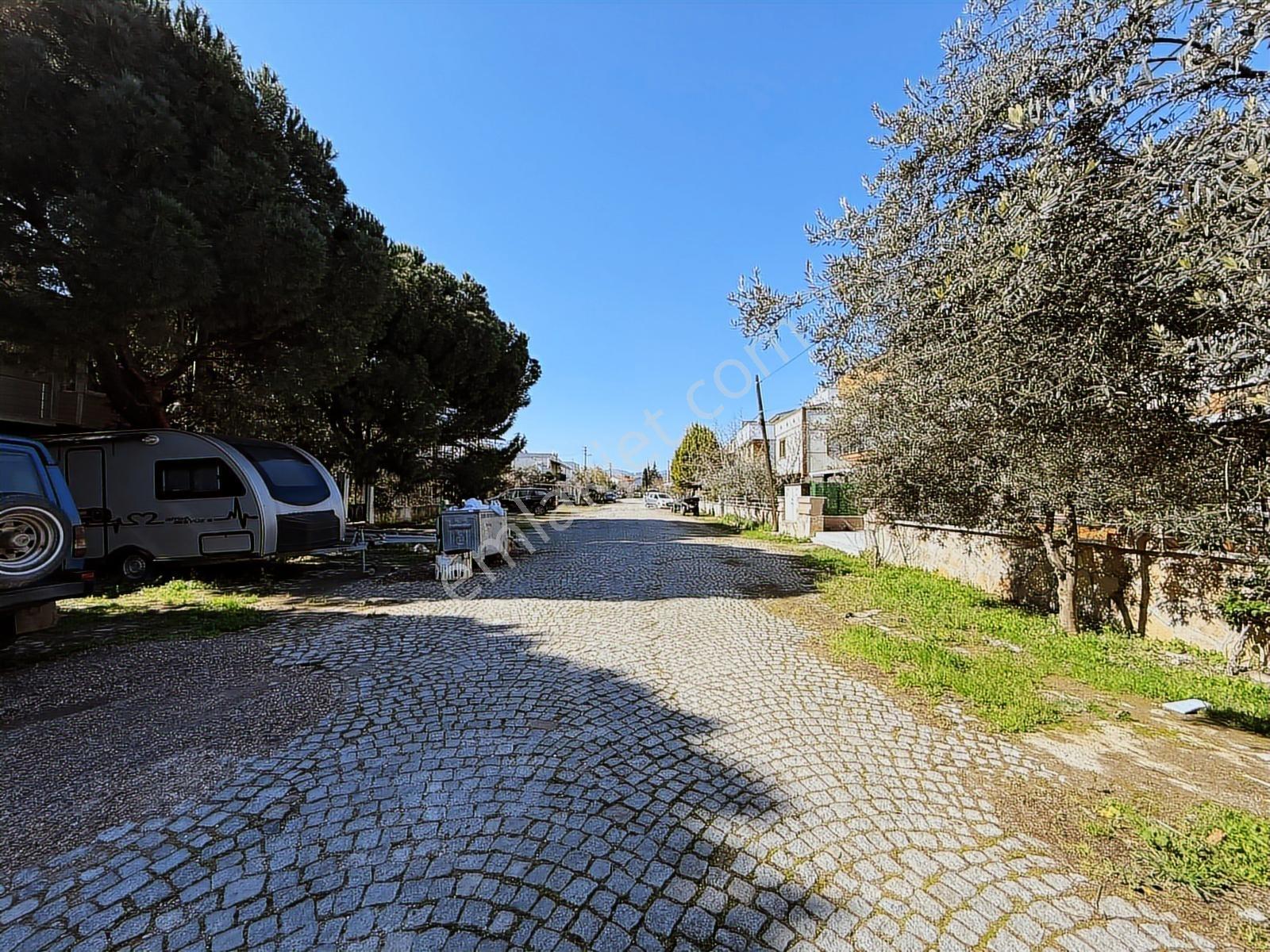 Dikili Çandarlı'da Denize 100 M Mesafede Kiralık Triplex Villa - Görsel 11