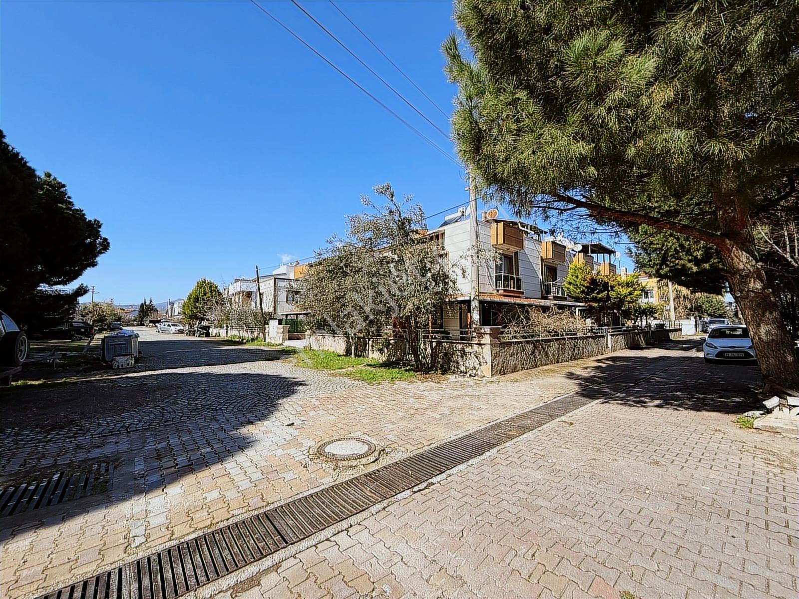 Dikili Çandarlı'da Denize 100 M Mesafede Kiralık Triplex Villa - Görsel 9