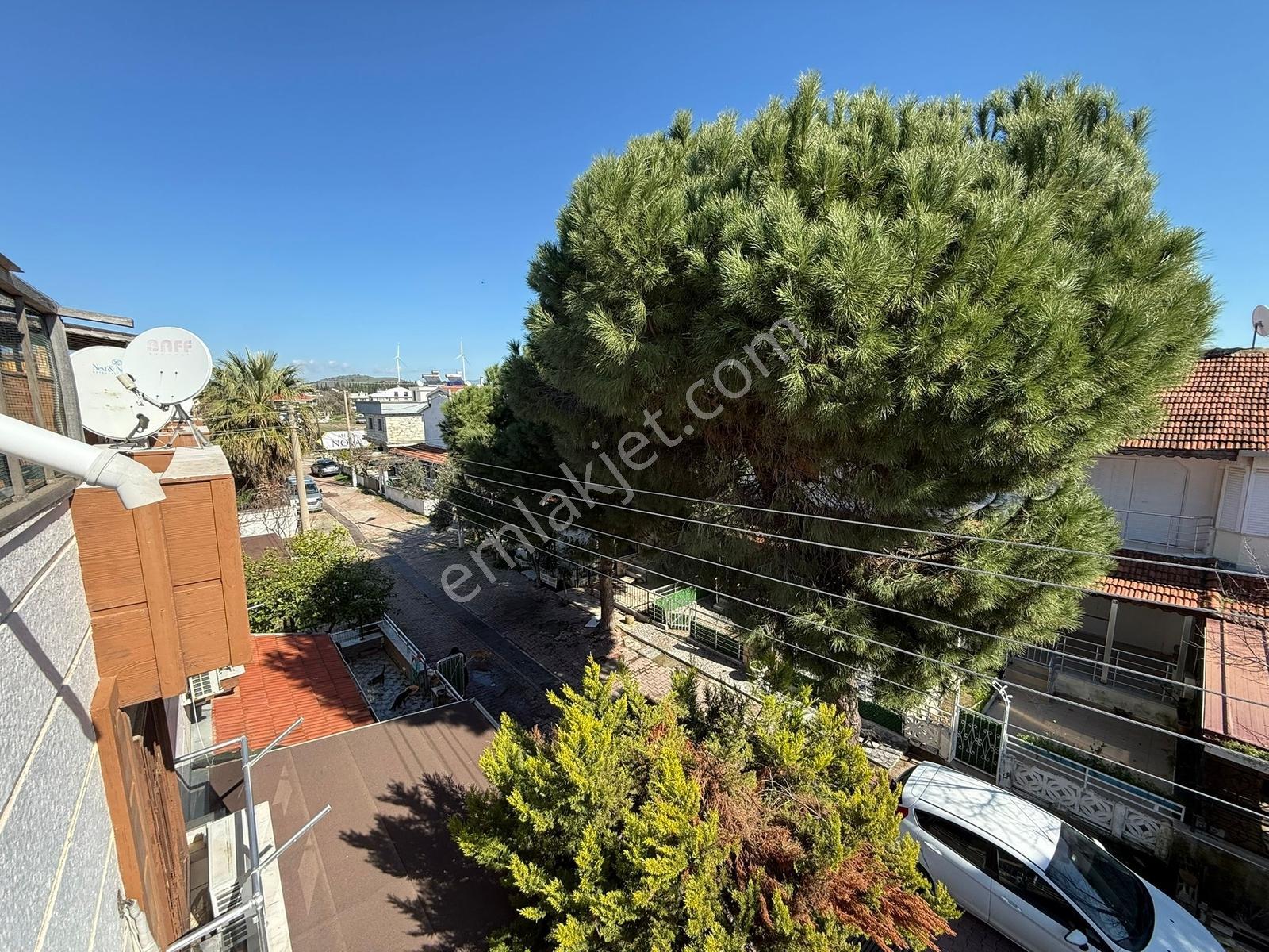 Dikili Çandarlı'da Denize 100 M Mesafede Kiralık Triplex Villa - Görsel 18
