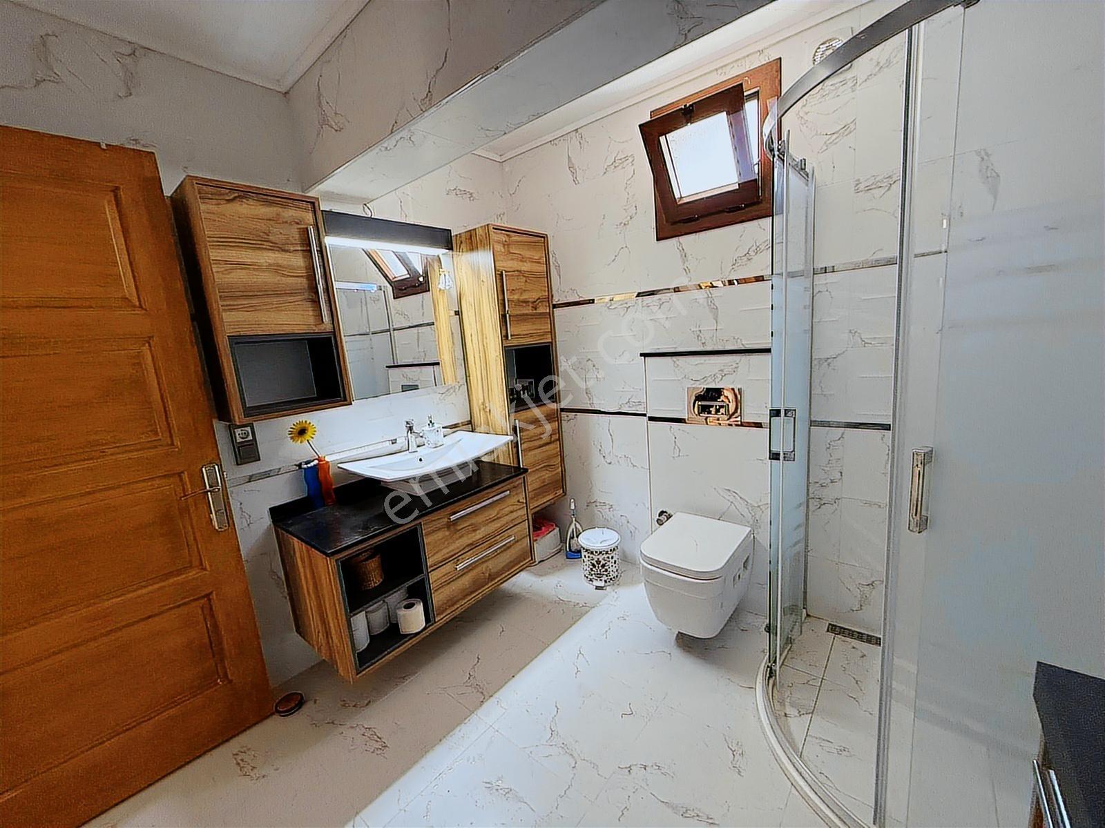 Dikili Çandarlı'da Denize 100 M Mesafede Kiralık Triplex Villa - Görsel 21