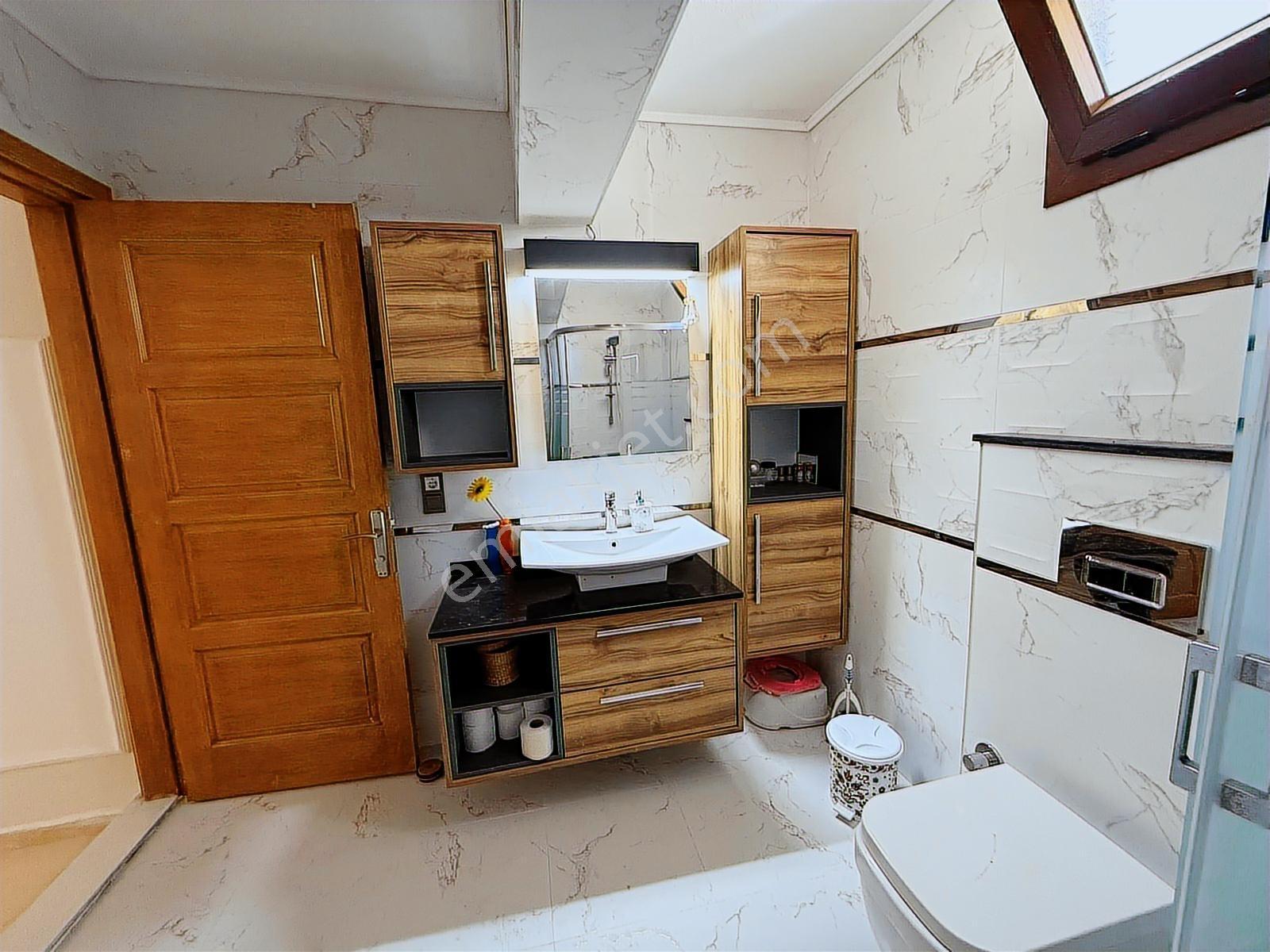 Dikili Çandarlı'da Denize 100 M Mesafede Kiralık Triplex Villa - Görsel 22