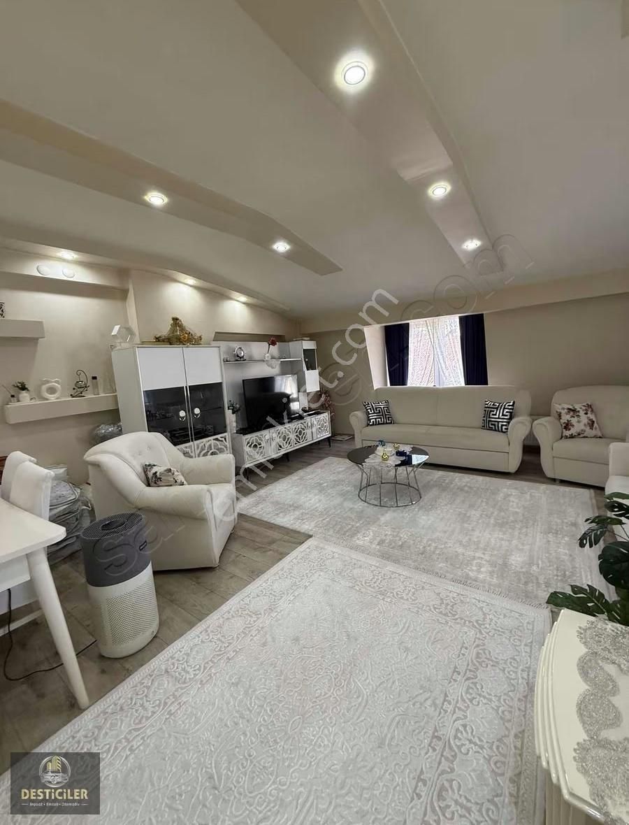 As-desticiler'den Yıldırım Cad Ve Sevinç Cad. Yakını Dubleks 5+1 - Görsel 2