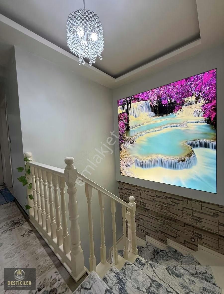 As-desticiler'den Yıldırım Cad Ve Sevinç Cad. Yakını Dubleks 5+1 - Görsel 3