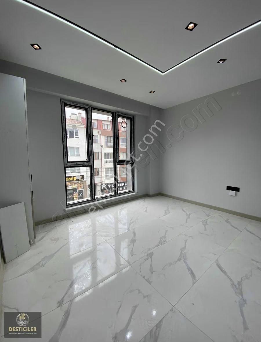 Au-çamlıcada Cadde Üstü-65m2-özel Garajlı-arakat-lüx 2+0 Daire - Görsel 8