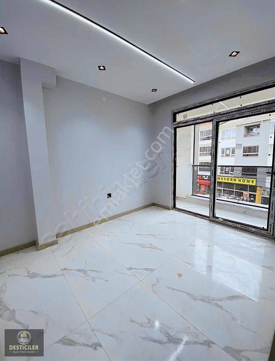 Au-çamlıcada Cadde Üstü-65m2-özel Garajlı-arakat-lüx 2+0 Daire - Görsel 7