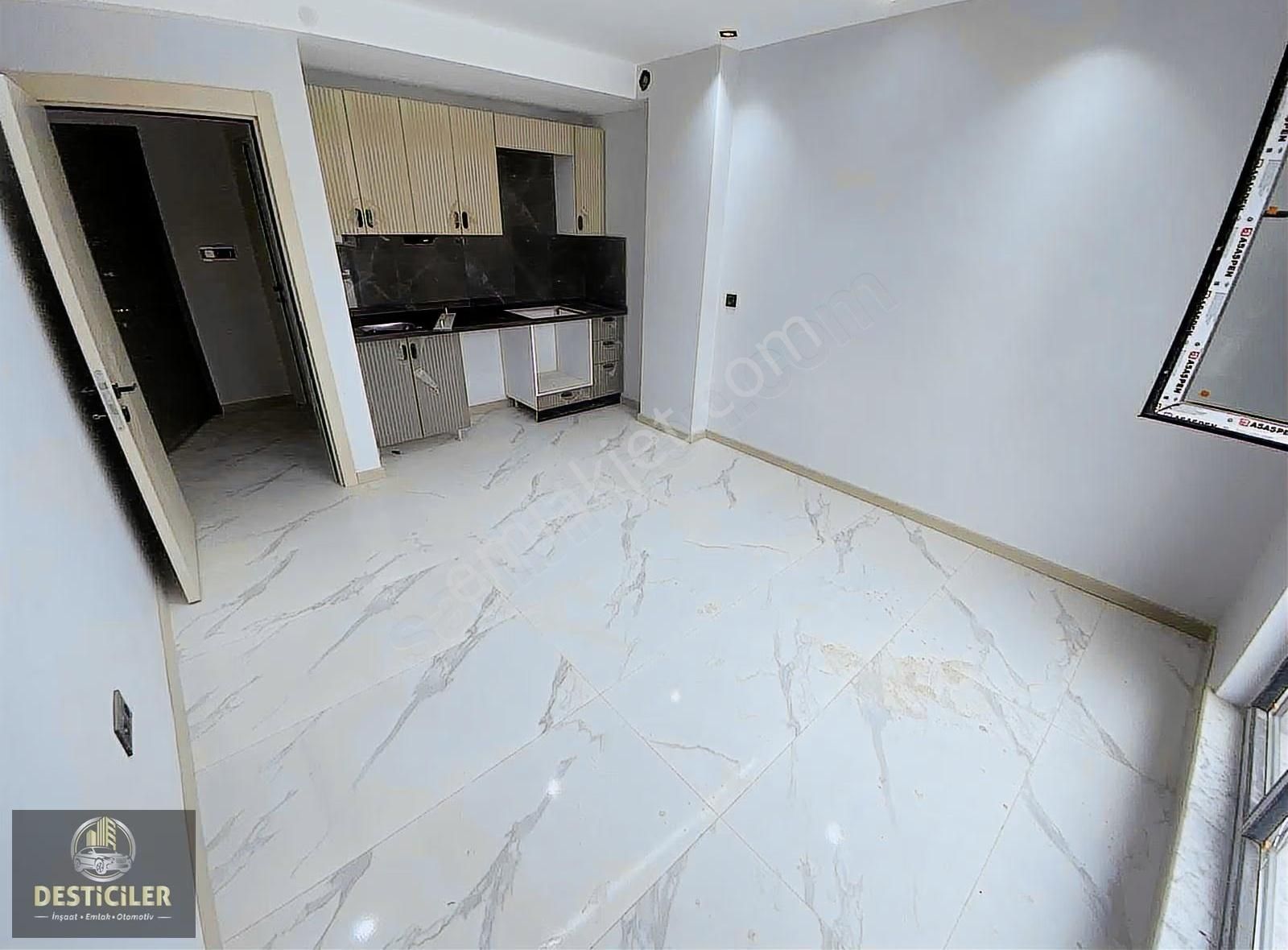 Au-çamlıcada Cadde Üstü-250m2-özel Garajlı-geniş Teraslı-5+1 - Görsel 21