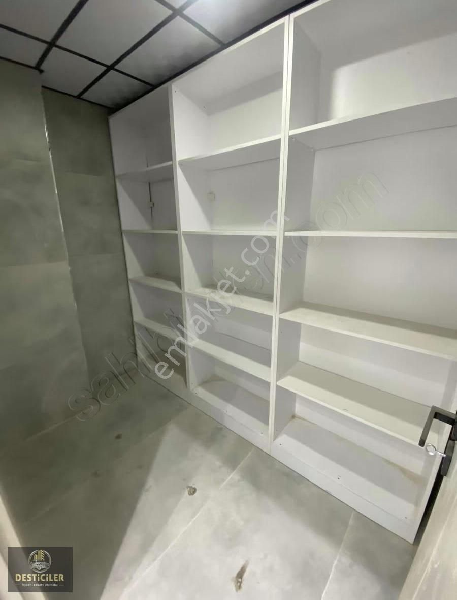 Au-çamlıcada Cadde Üstü-250m2-özel Garajlı-geniş Teraslı-5+1 - Görsel 25