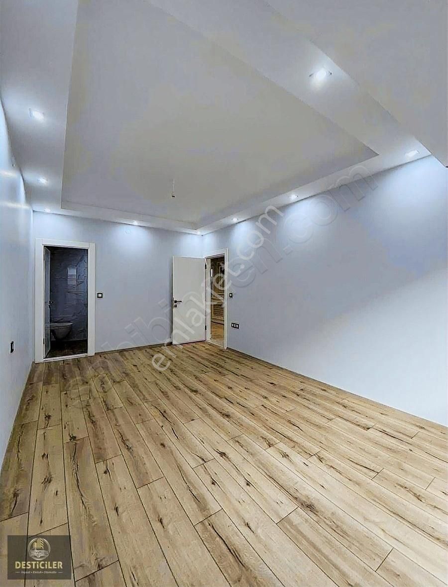 Desticiler'den Çamlıca Mh. Site İçi Satılık Geniş 3+1 Daire - Görsel 9