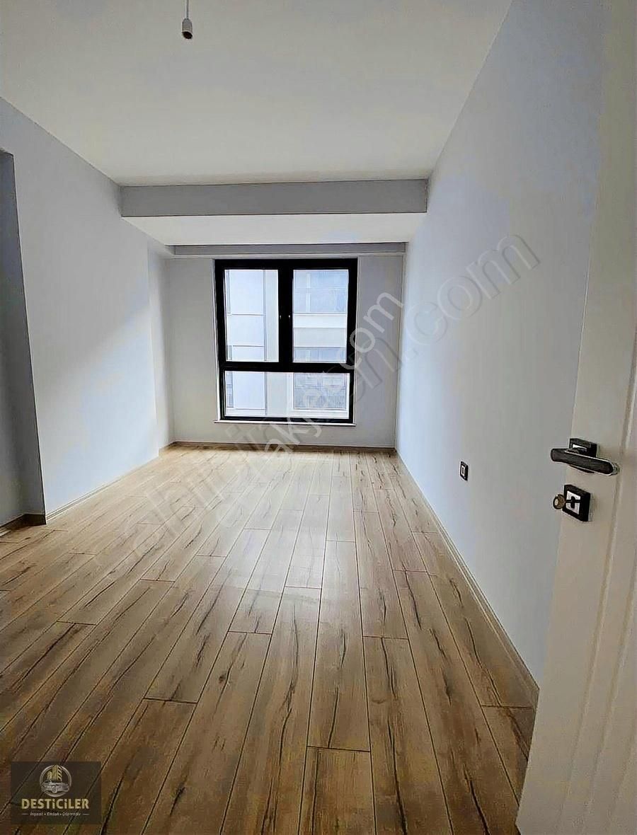 Desticiler'den Çamlıca Mh. Site İçi Satılık Geniş 3+1 Daire - Görsel 17