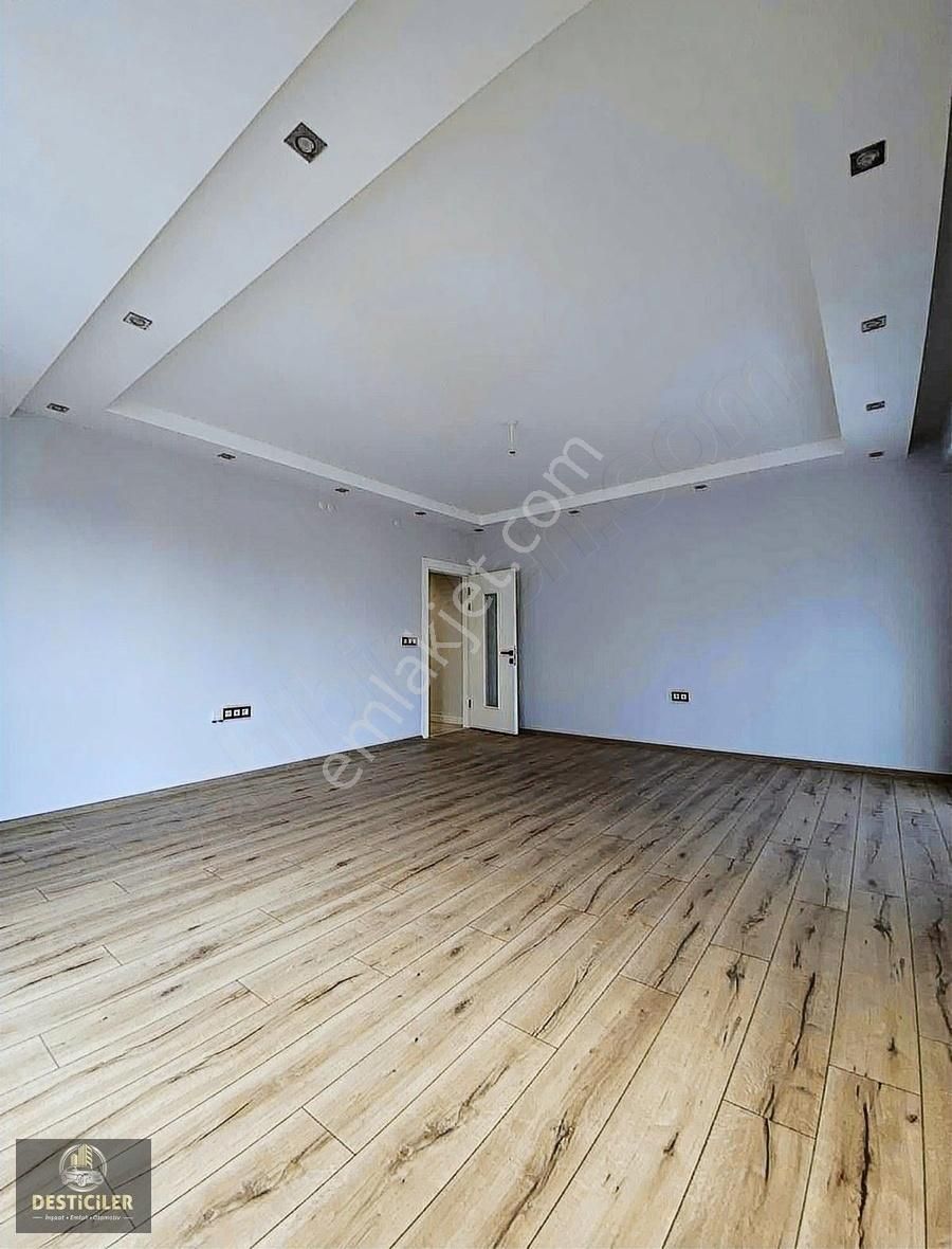 Desticiler'den Çamlıca Mh. Site İçi Satılık Geniş 3+1 Daire - Görsel 18