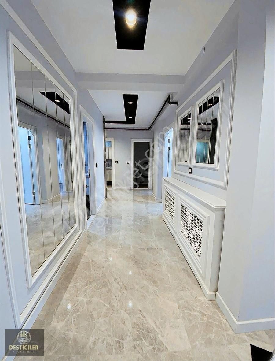 Desticiler'den Çamlıca Mh. Site İçi Satılık Geniş 3+1 Daire - Görsel 7