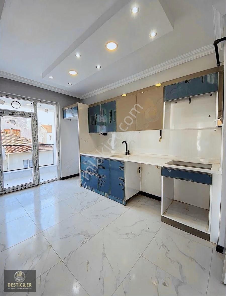 Yk-desticiler'den Emek Mah Merkezi Konumda Geniş 2+0 Daire