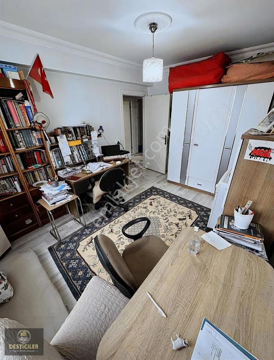 Ad-desticiler Emek Mah. Önü Açık Cadde Üstü 3+1 Daire - Görsel 3