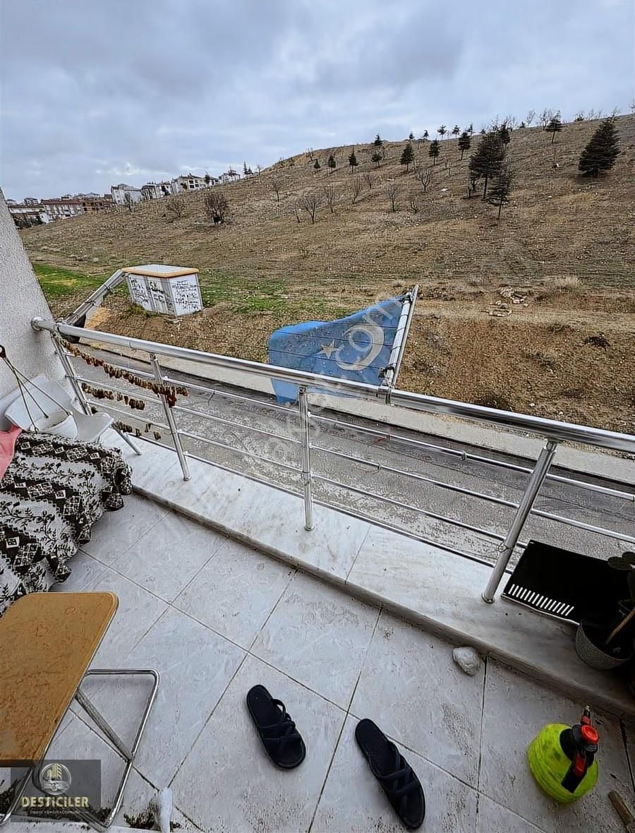 Ad-desticiler Emek Mah. Önü Açık Cadde Üstü 3+1 Daire