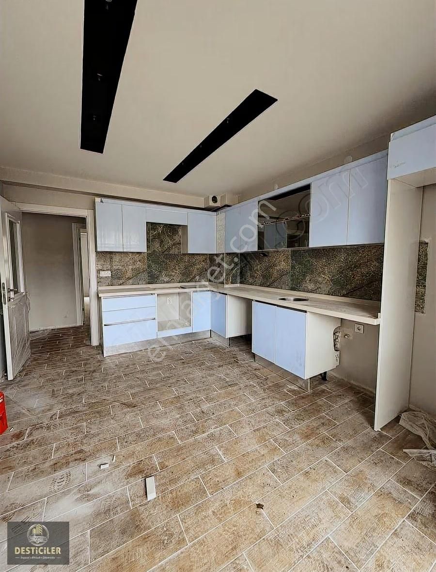 Eı-ertuğrulgazi Mah Salı Pazarı Yakını 3+1 Daire - Görsel 7