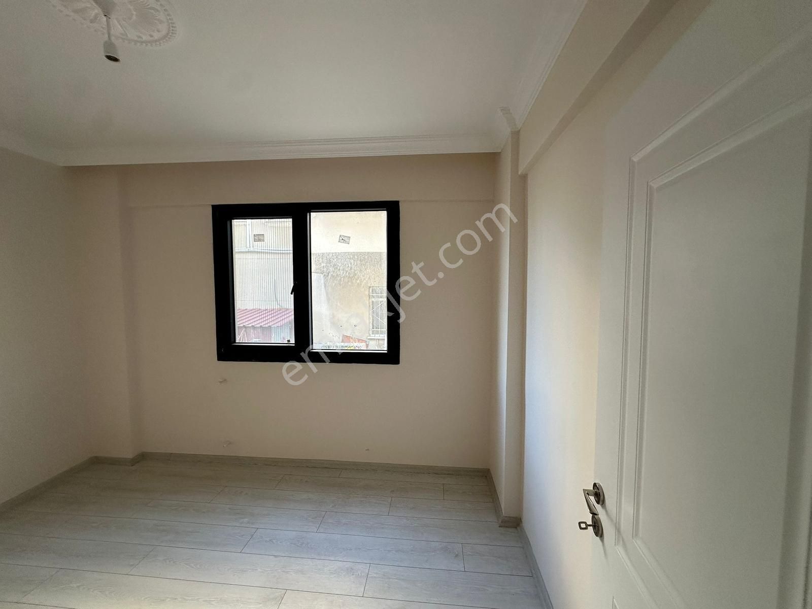 Foça Hacıveli Mah. Kiralık 1+1 Bahçe Katı Daire - Görsel 27