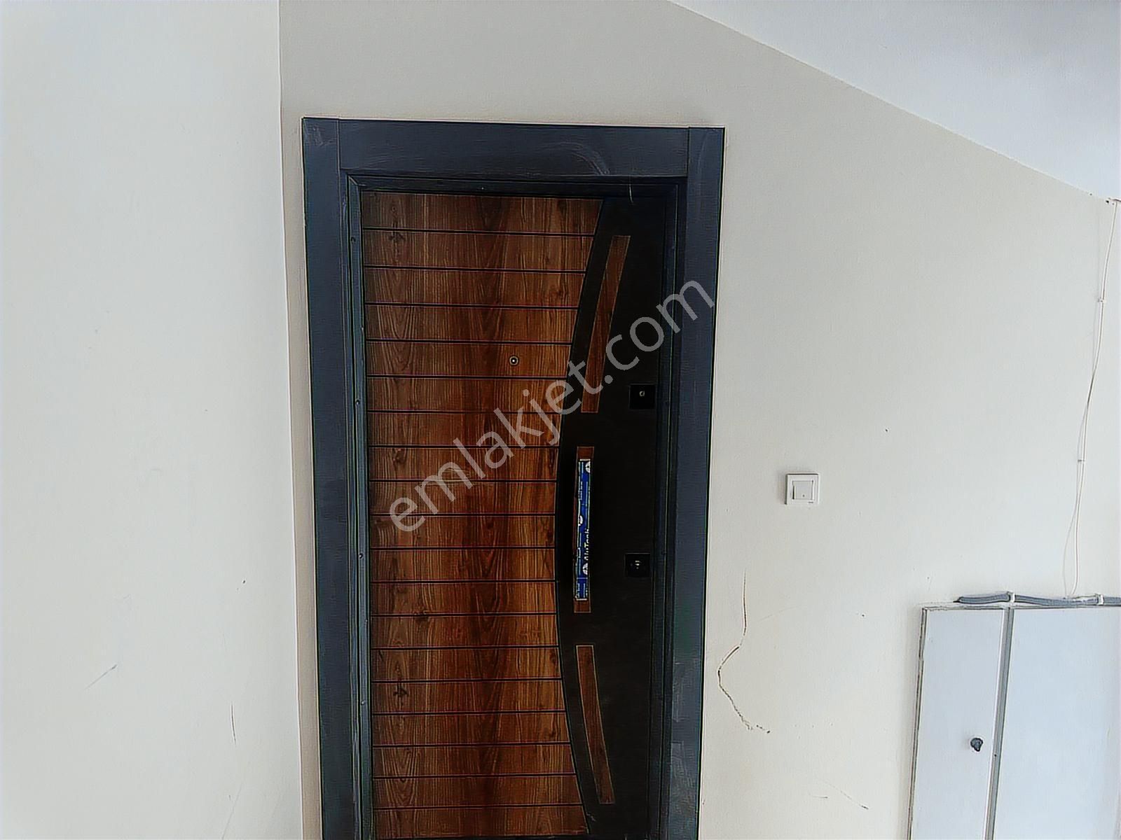 Foça Hacıveli Mah. Kiralık 1+1 Bahçe Katı Daire - Görsel 17