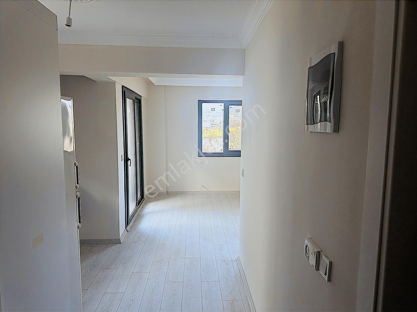 Foça Hacıveli Mah. Kiralık 1+1 Bahçe Katı Daire - Görsel 33