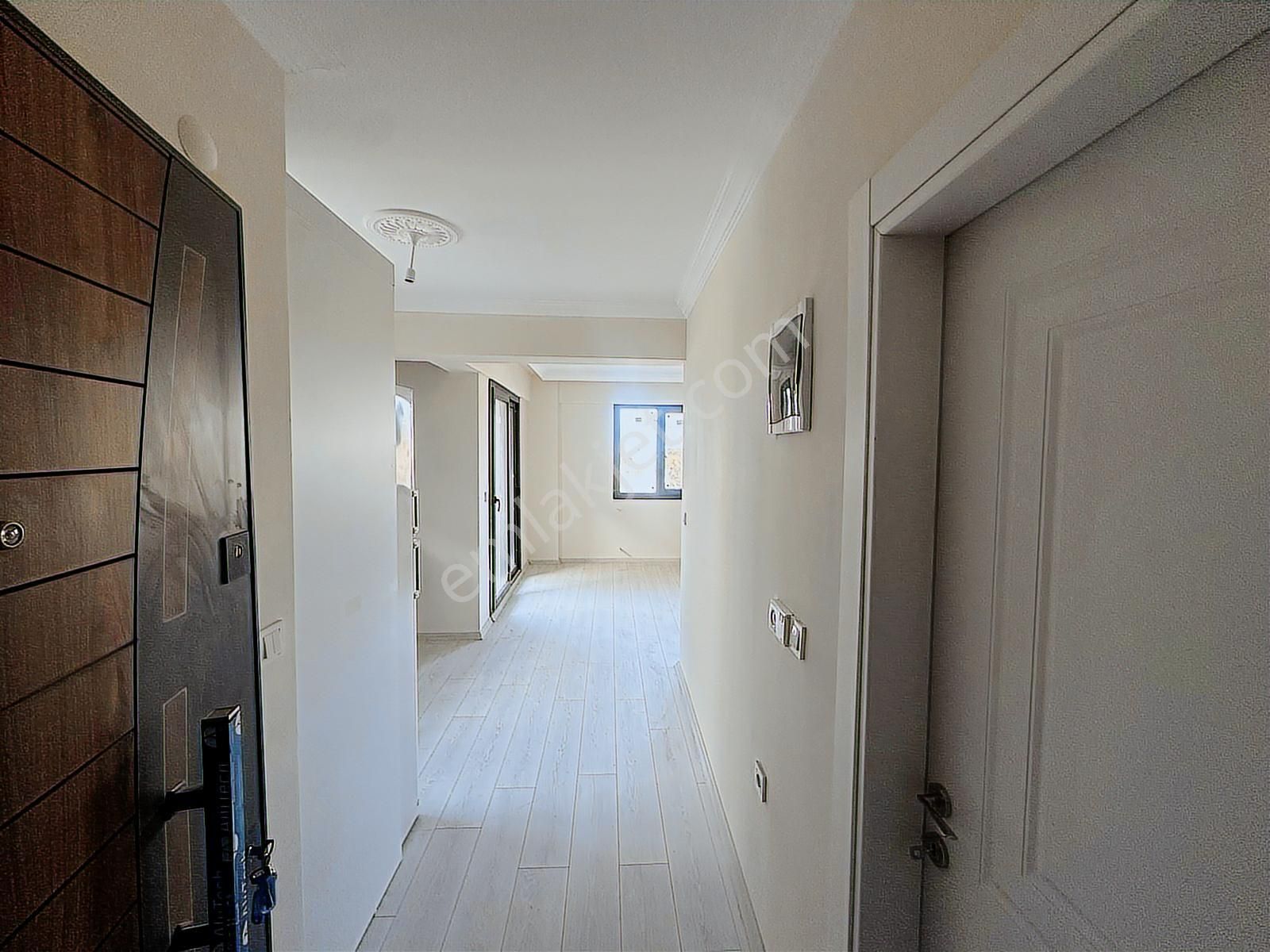 Foça Hacıveli Mah. Kiralık 1+1 Bahçe Katı Daire - Görsel 32