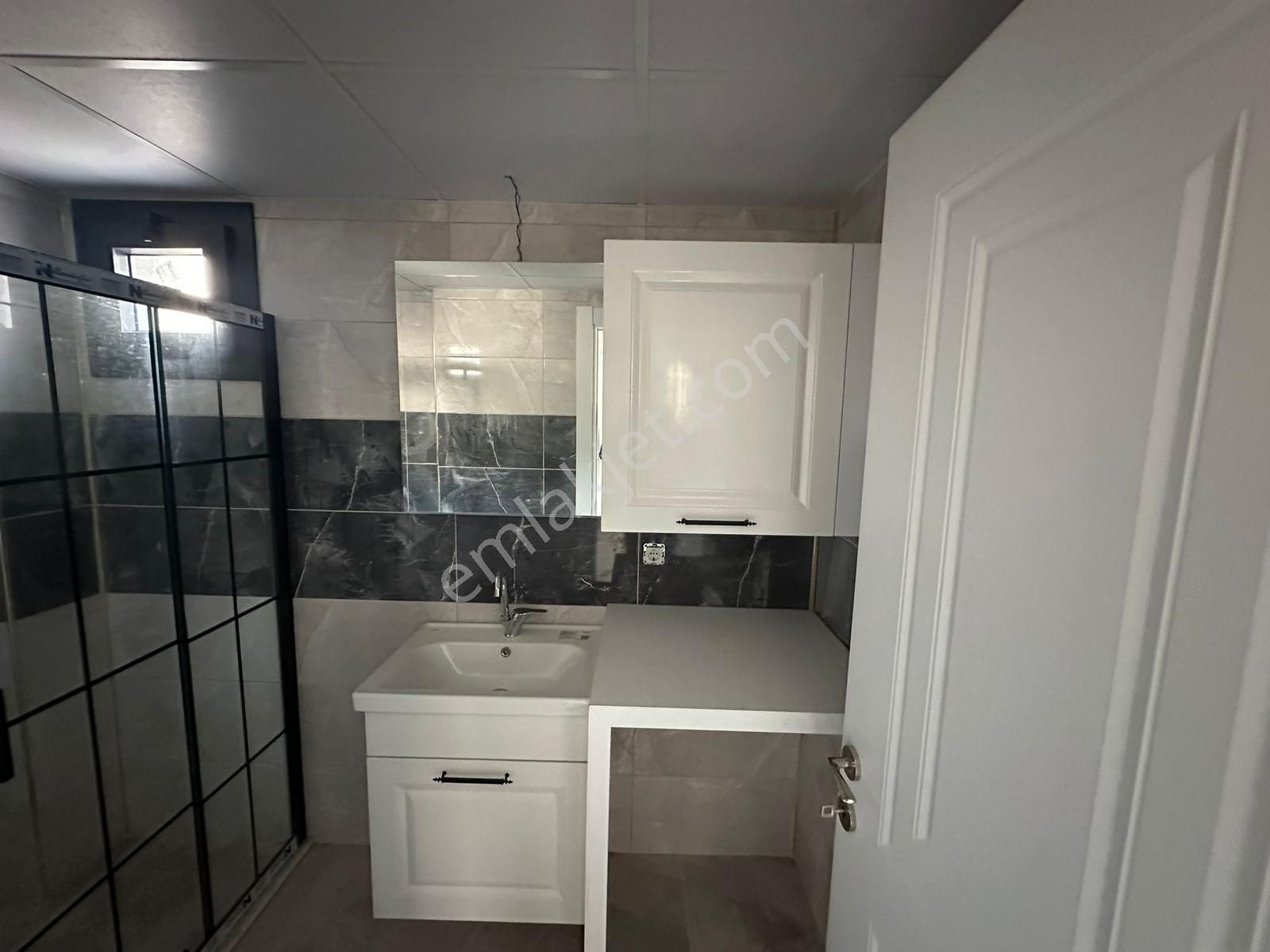 Foça Hacıveli Mah. Kiralık 1+1 Bahçe Katı Daire - Görsel 15