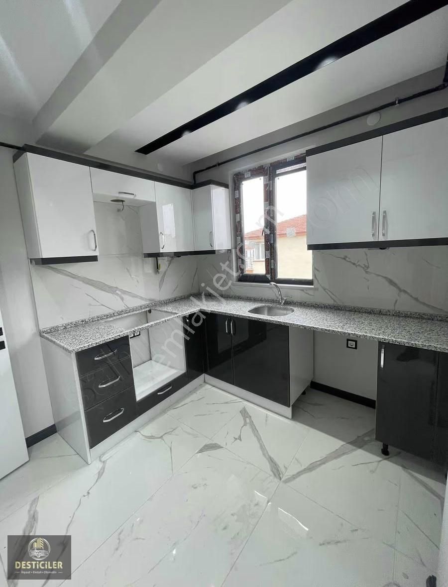 Pt- 71 Evler Mahallesi Şehir Hastanesi Yürüme Mesafesi 2+0 Daire