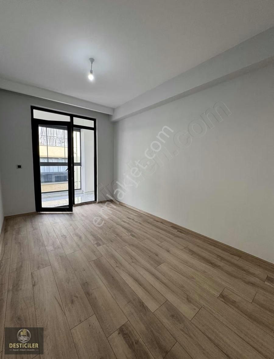 Eı-batıkent Ümit Hastanesi Yakını Özel Garajlı Lüks 2+1 Daire