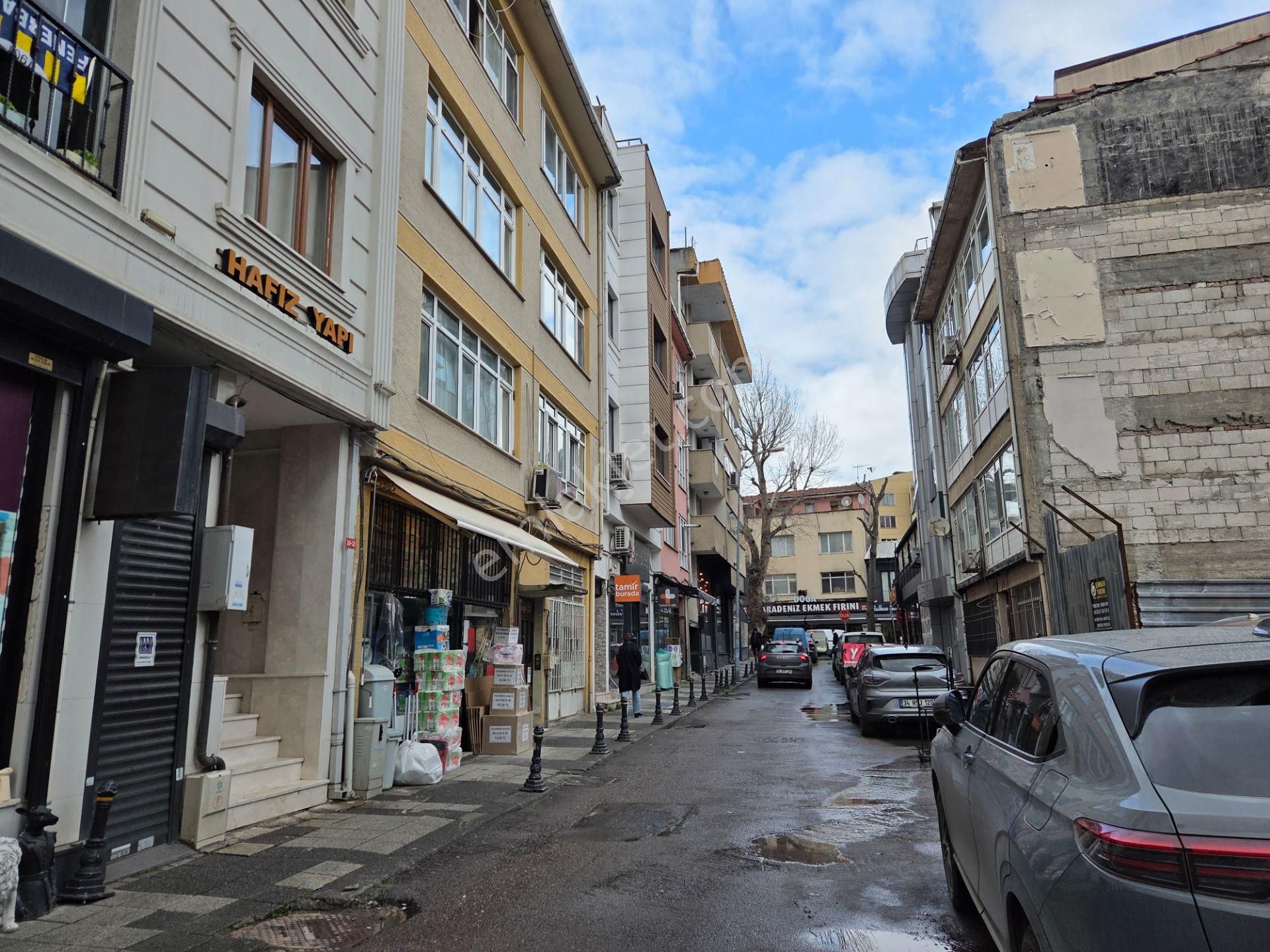 Yankıdan Kadıköy Hasan Paşa Nabizade Sk.da 2+1 Satılık Daire - Görsel 6