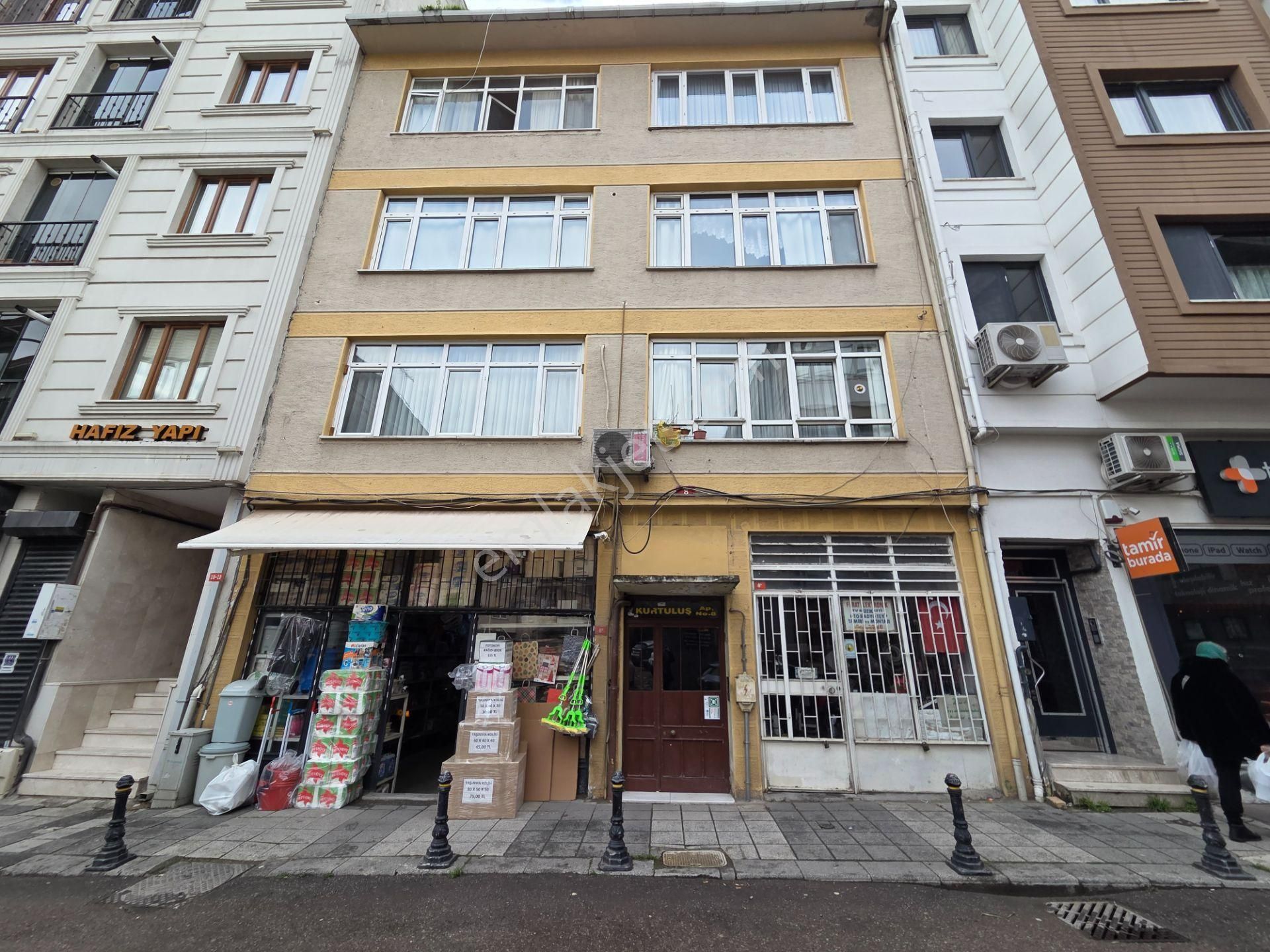 Yankıdan Kadıköy Hasan Paşa Nabizade Sk.da 2+1 Satılık Daire - Görsel 2