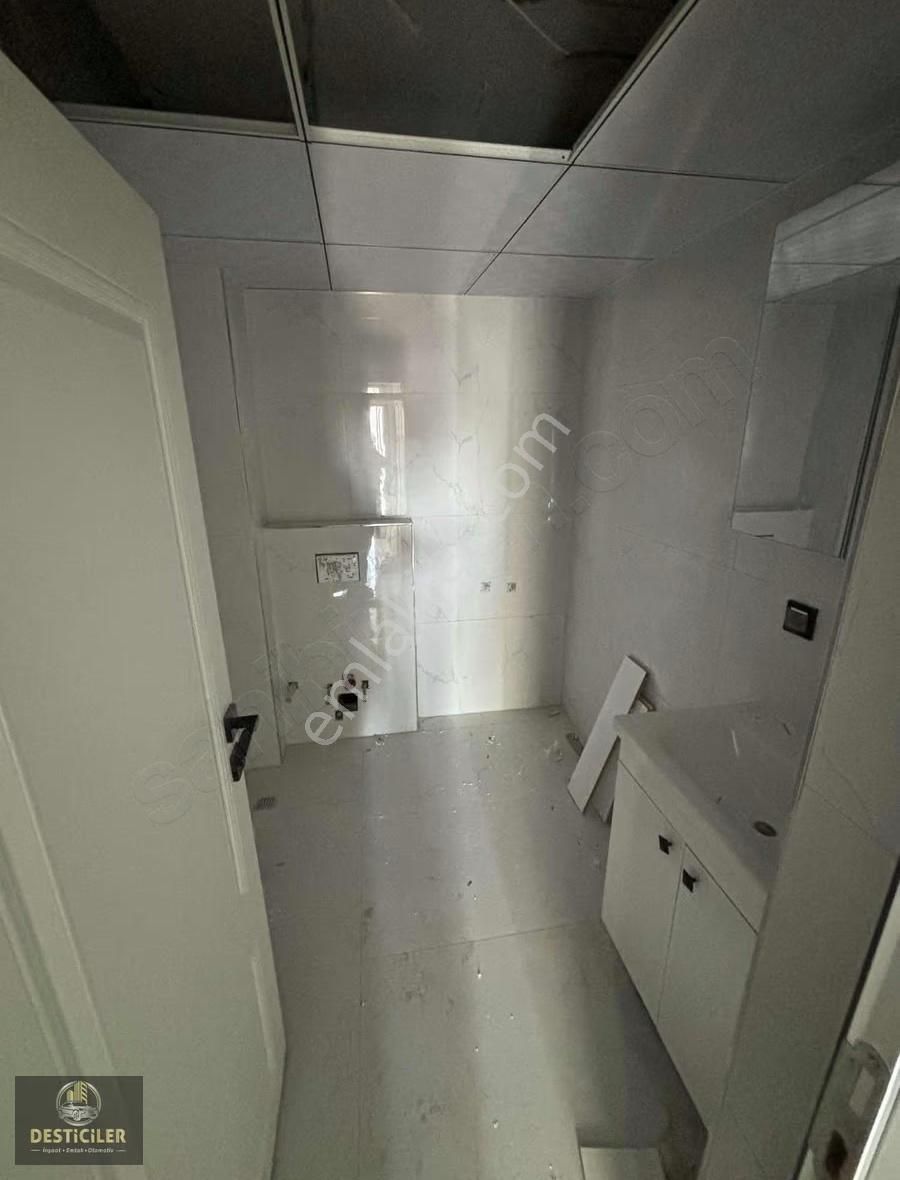 Eı-desticiler Şehir Hastanesi Yakını Kullanışlı 2+0 Lüx Daireler - Görsel 2
