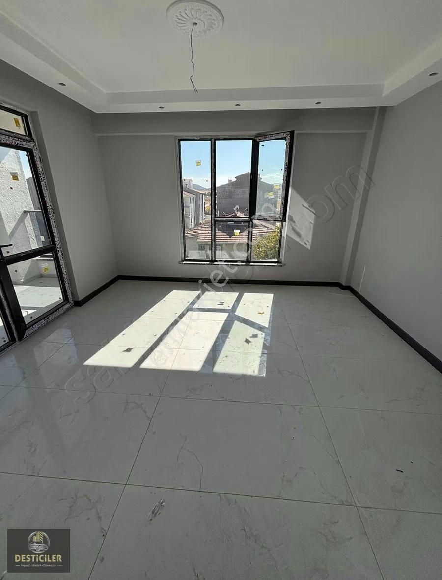 Eı-desticiler Şehir Hastanesi Yakını Kullanışlı 2+0 Lüx Daireler