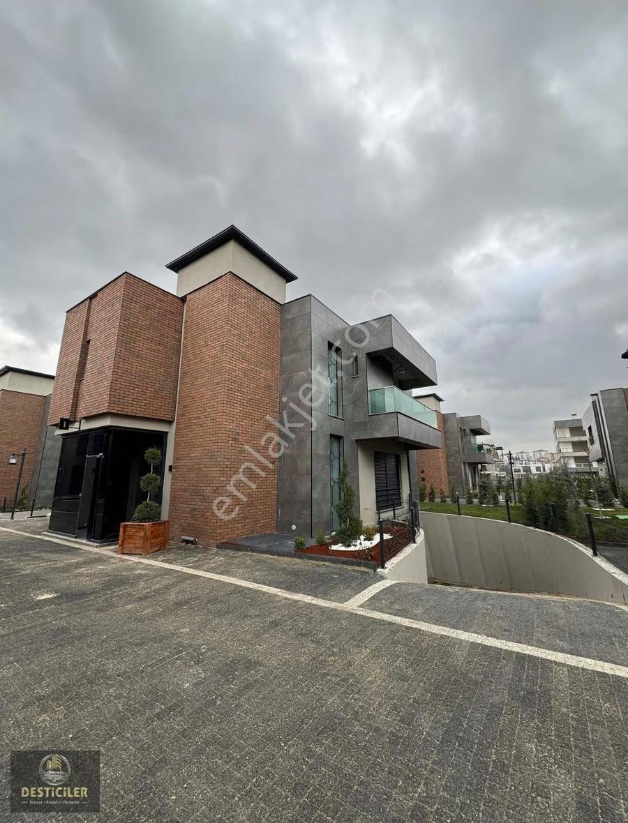 Site İçi Ultra Lüks Müstakil Villa