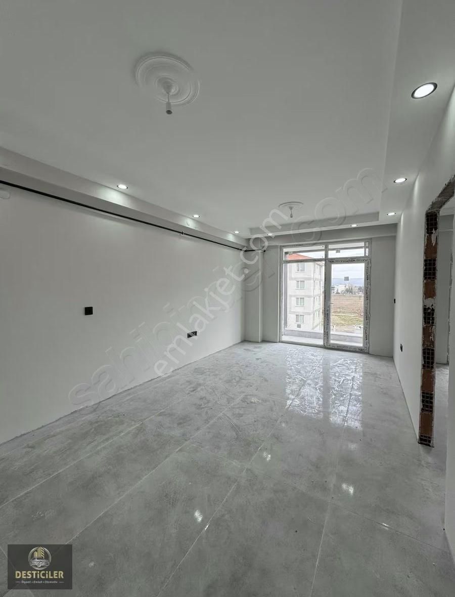 Ck-89 | Şehir Hst. Yakını Yatırımlık 1+1