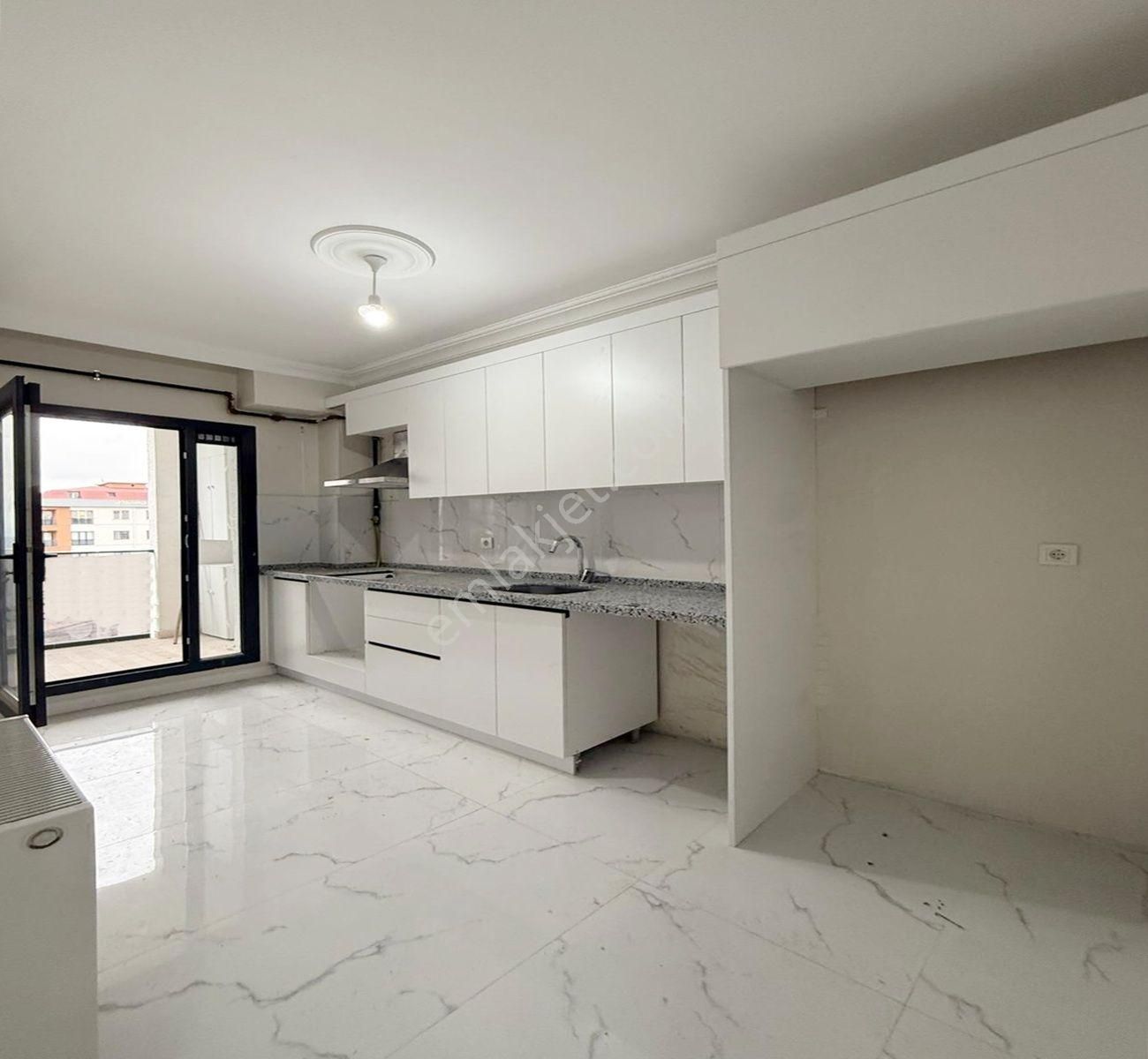 Pusula Yapı'dan Kuran Kursu Caddesi'nde Kiralık 2+1 Ara Kat!!! - Görsel 9
