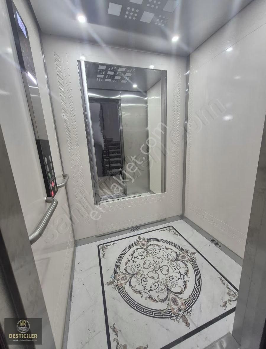 Hg-165 Kırmızıtoprak Mah. 204 M2 4+1 Dubleks Daire