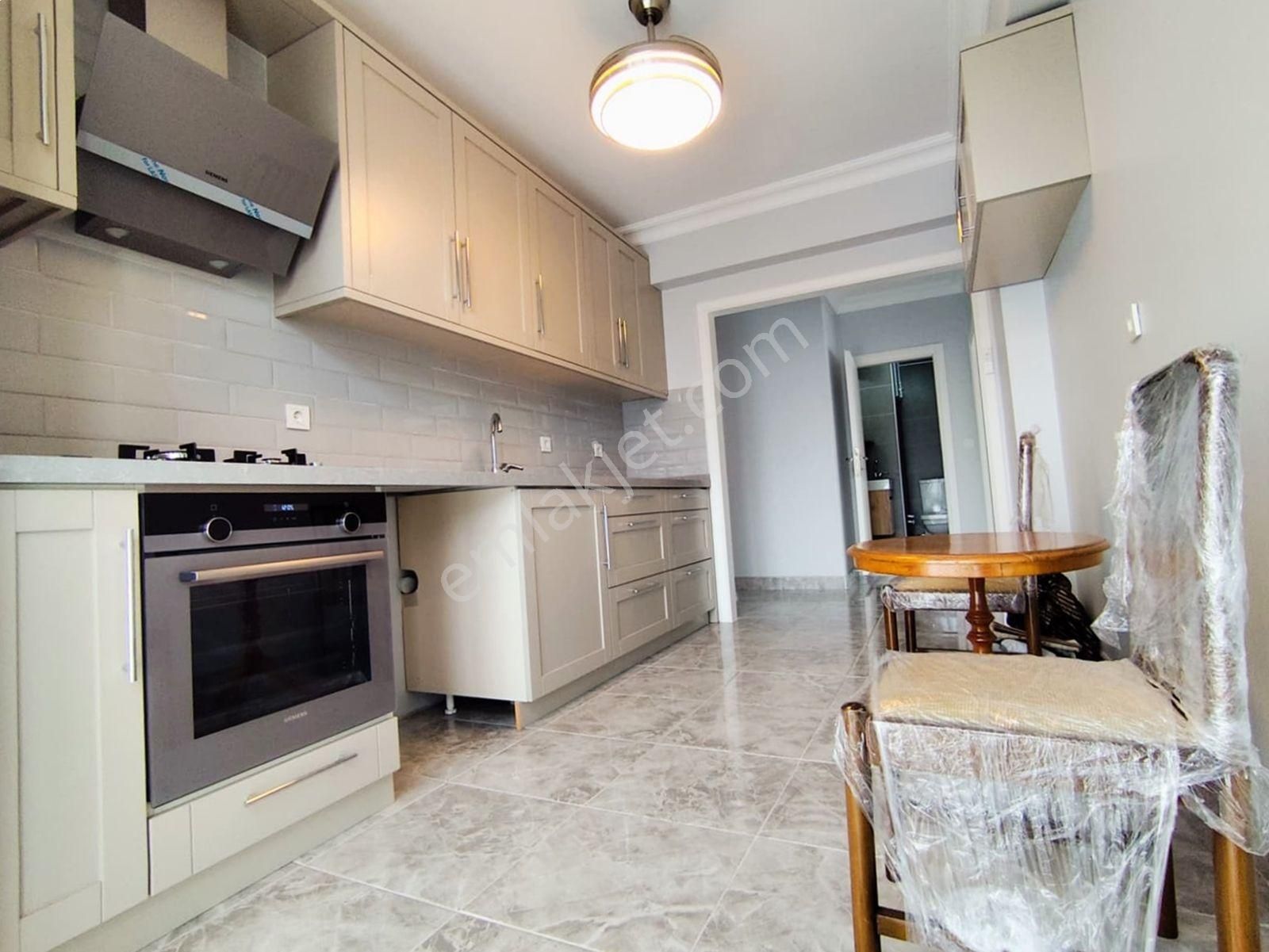 Mertcan Dan Cumhuriyet Mah İçi Full Yenilenmiş 2+1 Ankastreli - İskanlı - Görsel 12